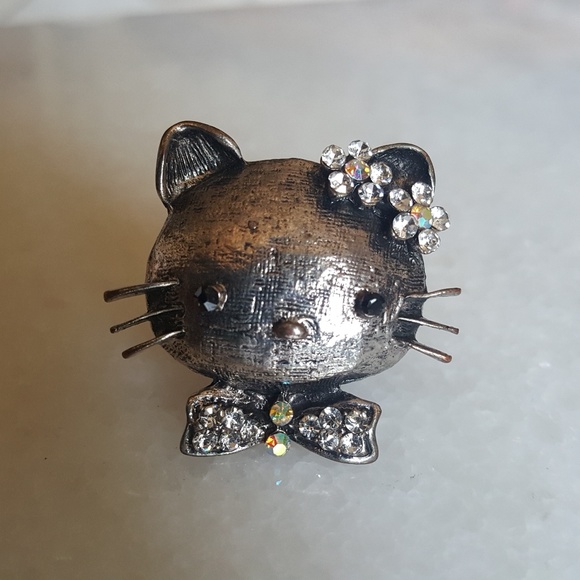 Silver Hello Kitty Ring - Picture 4 of 6